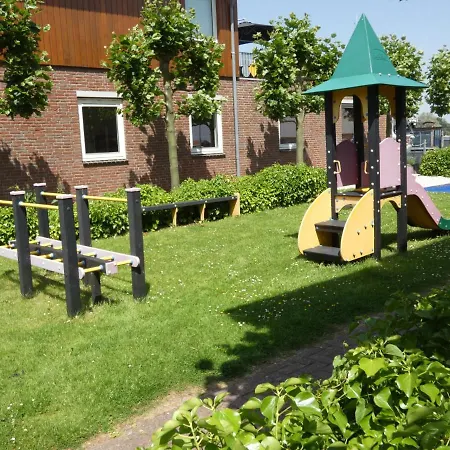 Feriehus Holiday De Meerparel-4 *